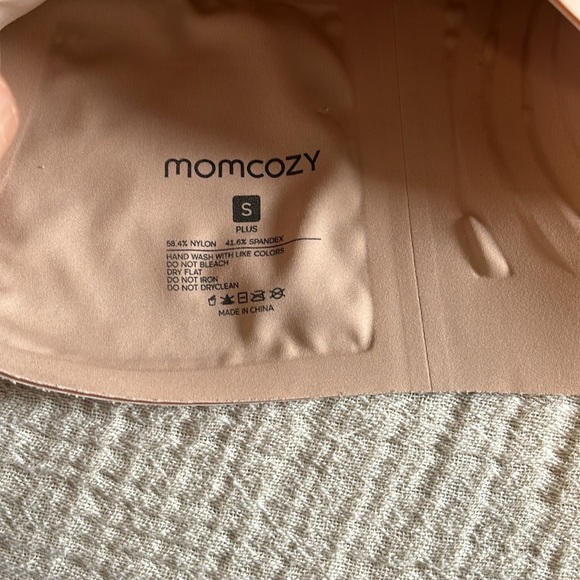 Momcozy Bra - Picture 3 of 10